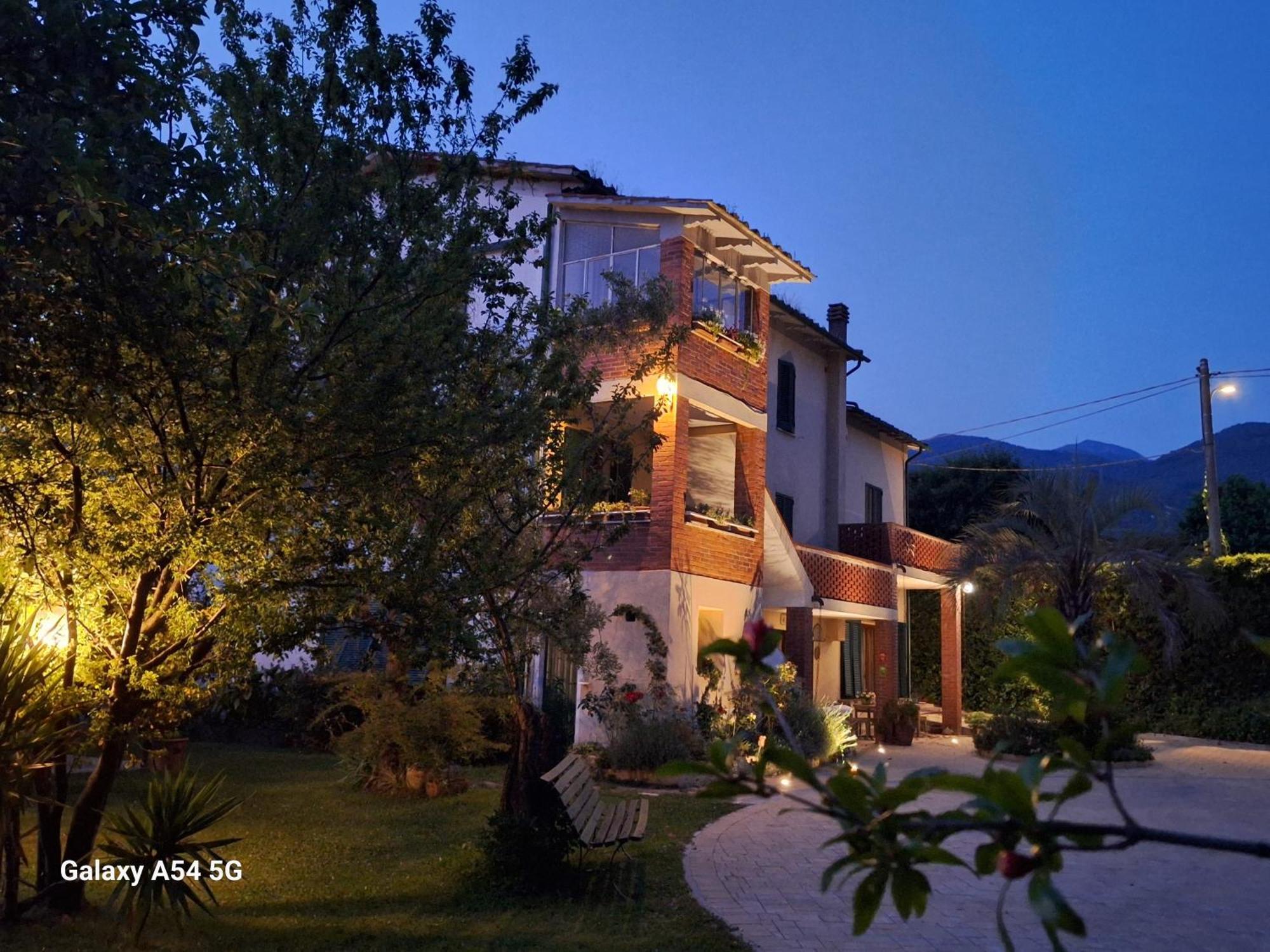 B&B Da Pio Pietrasanta Esterno foto